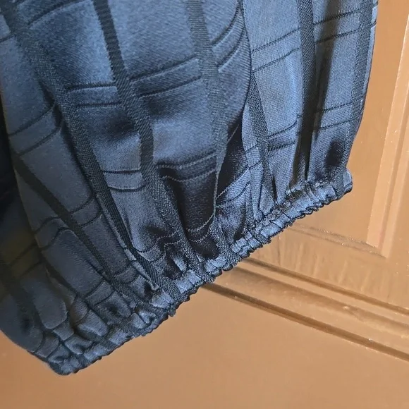 Liz Claiborne-Blk pullover silky long sleeved blouse Sz PXL NWT. - Picture 6 of 11